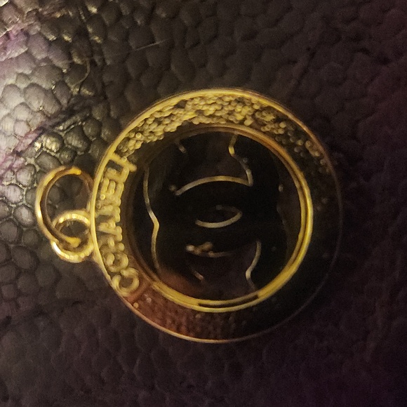 Chanel faux pearl and rhinestone pendant - Picture 2 of 2